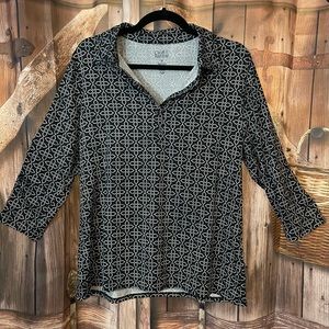 Croft & Barrow top / size medium / black 3/4 sleeve blouse